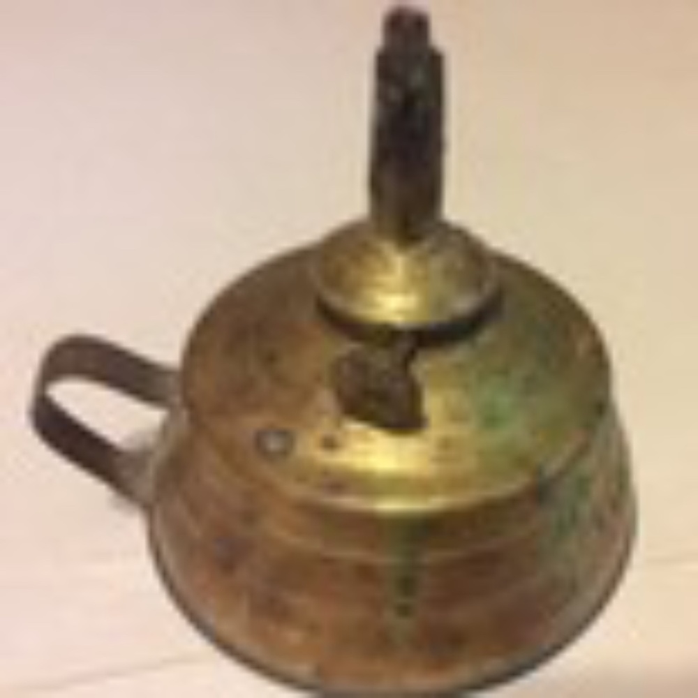 KOMAX WHALE OIL FINGER HELD LAMP